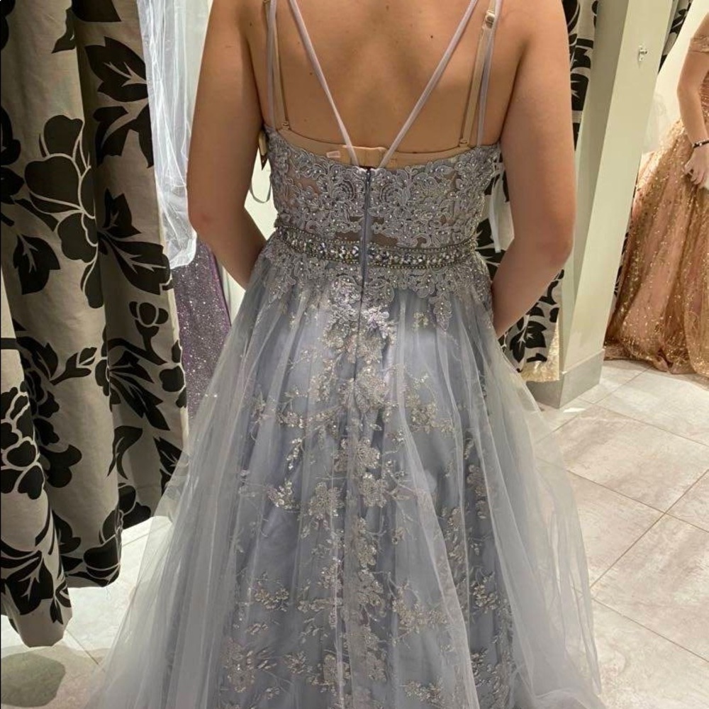 PROM DRESS - Picture 5 of 5